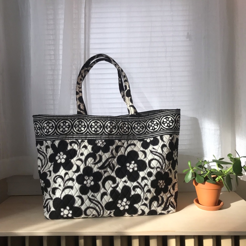 || RETIRED PATTERN || Vera Bradley Grand Tote